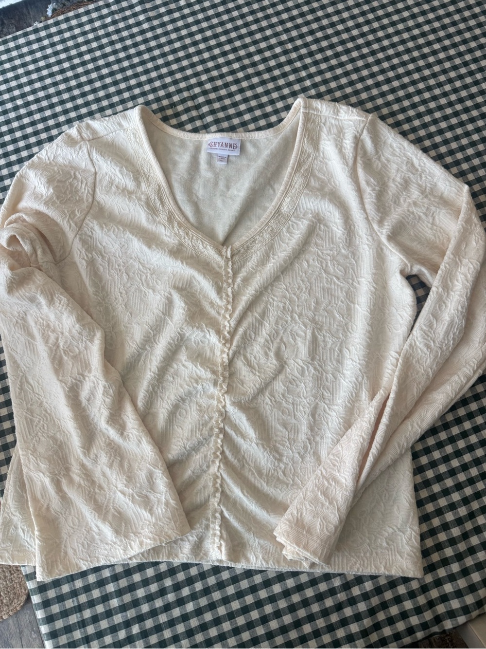 Shyanne Cream Ruched V-Neck Long-Sleeve Top